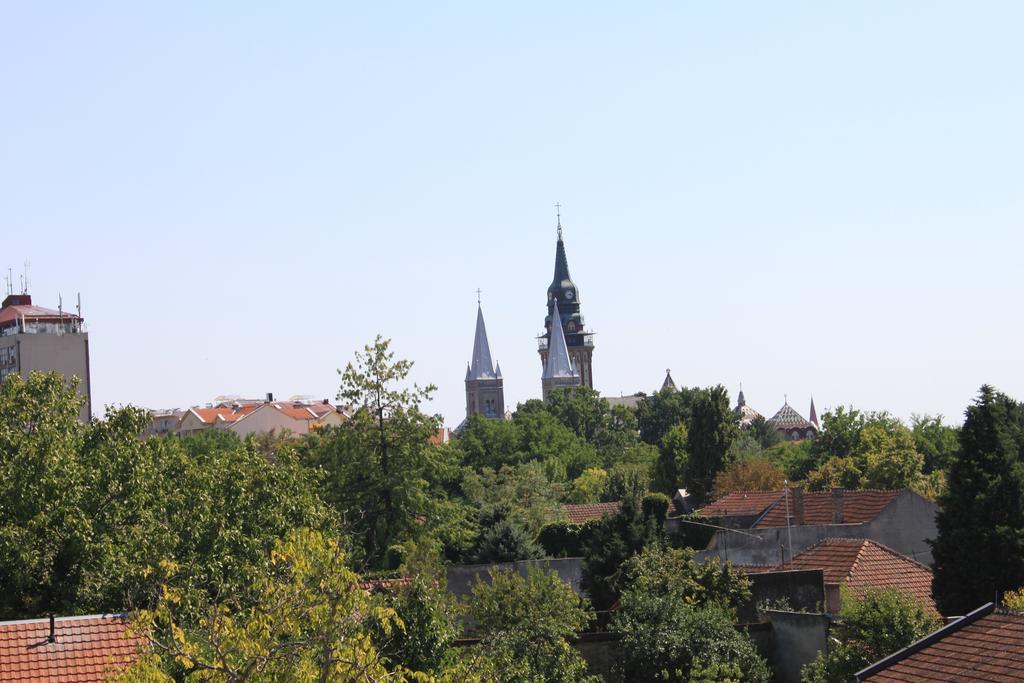 Sun Apartments Суботиця Екстер'єр фото
