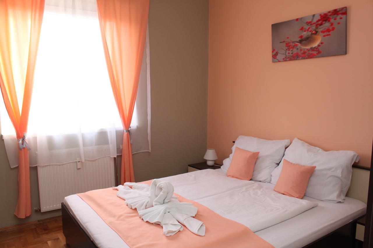 Sun Apartments Суботиця Екстер'єр фото