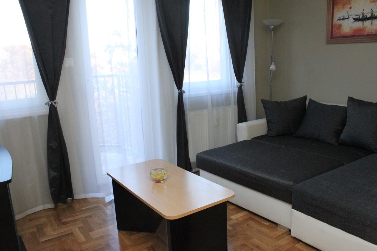 Sun Apartments Суботиця Екстер'єр фото